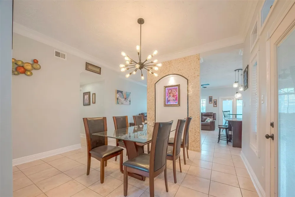 5439 Fern Park Drive Kingwood, TX 77339