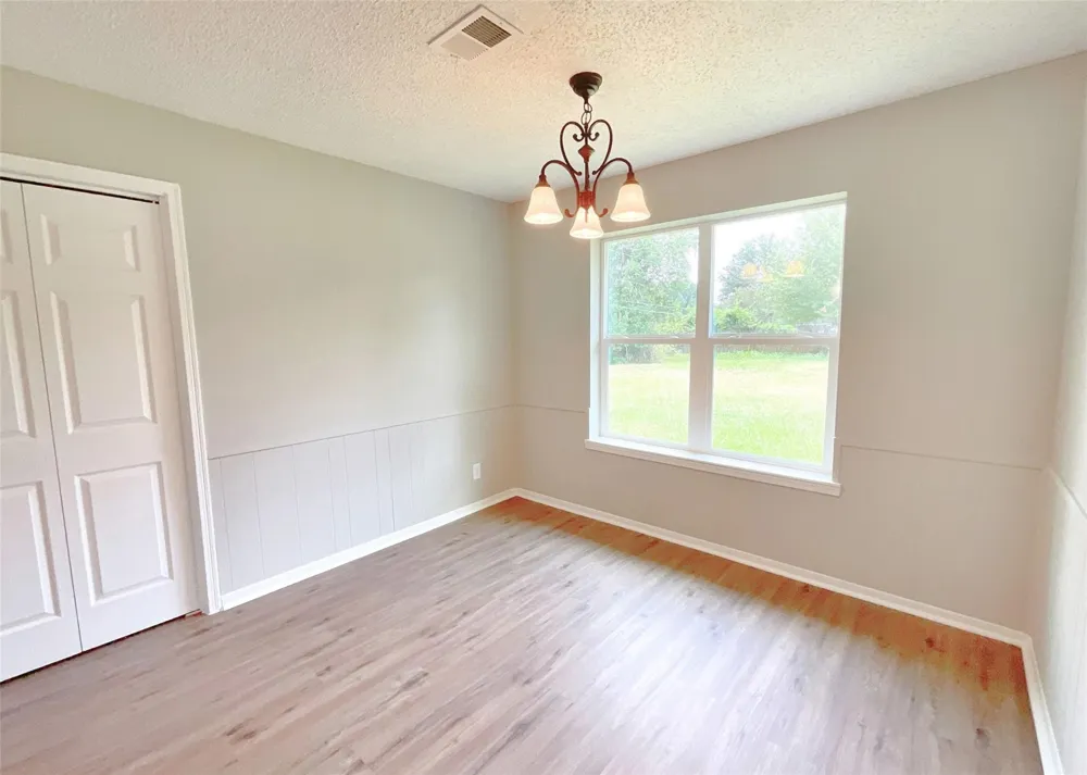 522 Irene Drive Highlands, TX 77562