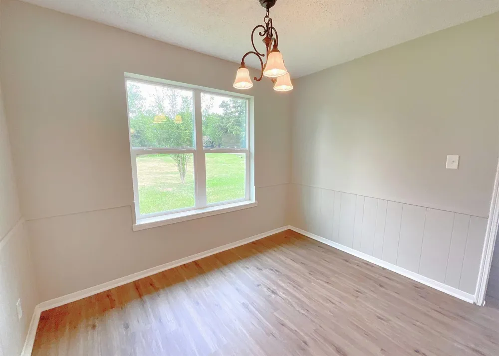 522 Irene Drive Highlands, TX 77562