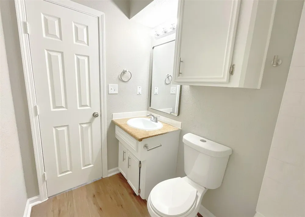 522 Irene Drive Highlands, TX 77562