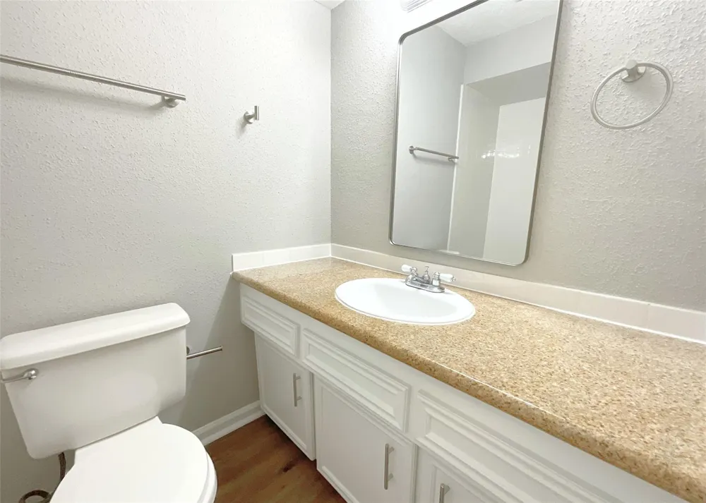 522 Irene Drive Highlands, TX 77562