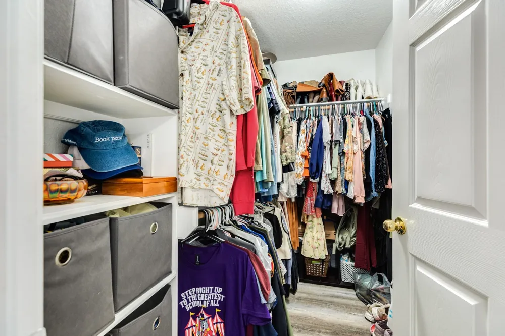 617 E Myrtle Street Angleton, TX 77515