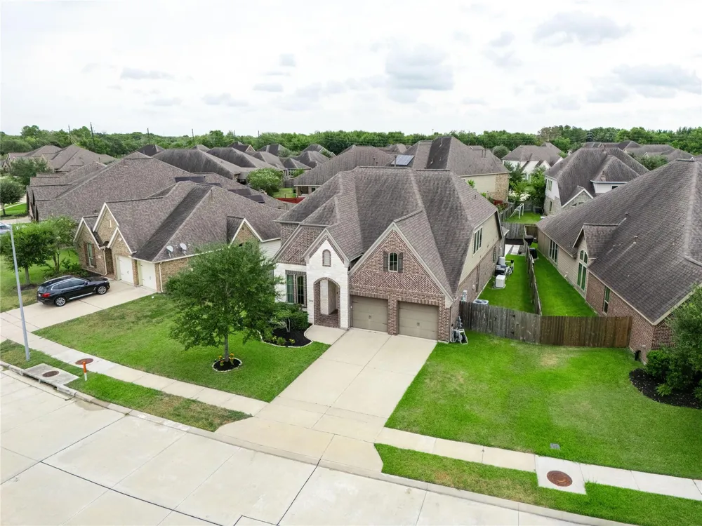 13226 Sage Meadow Lane Pearland, TX 77584