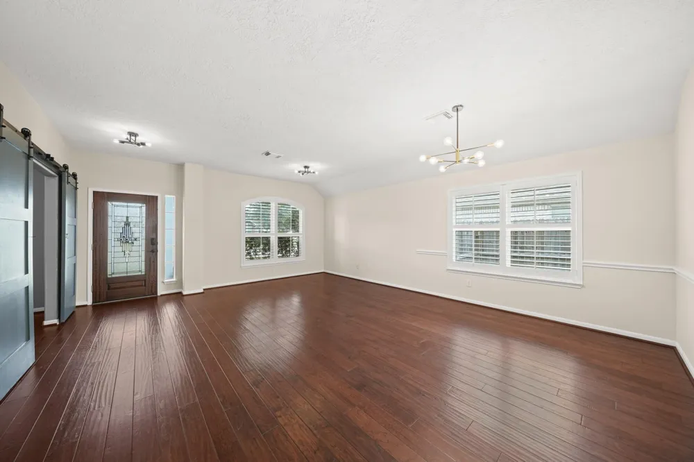 4926 Quiet Canyon Drive Friendswood, TX 77546
