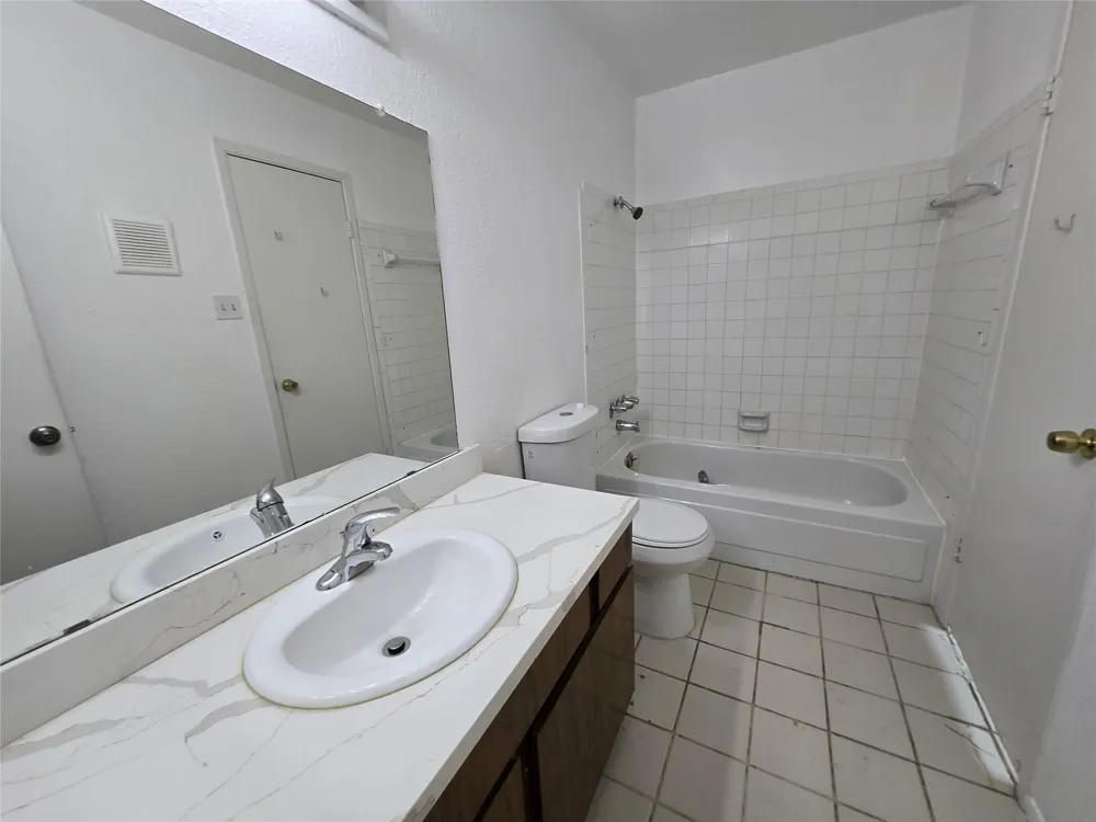 8323 Wilcrest Drive #8004 Houston, TX 77072