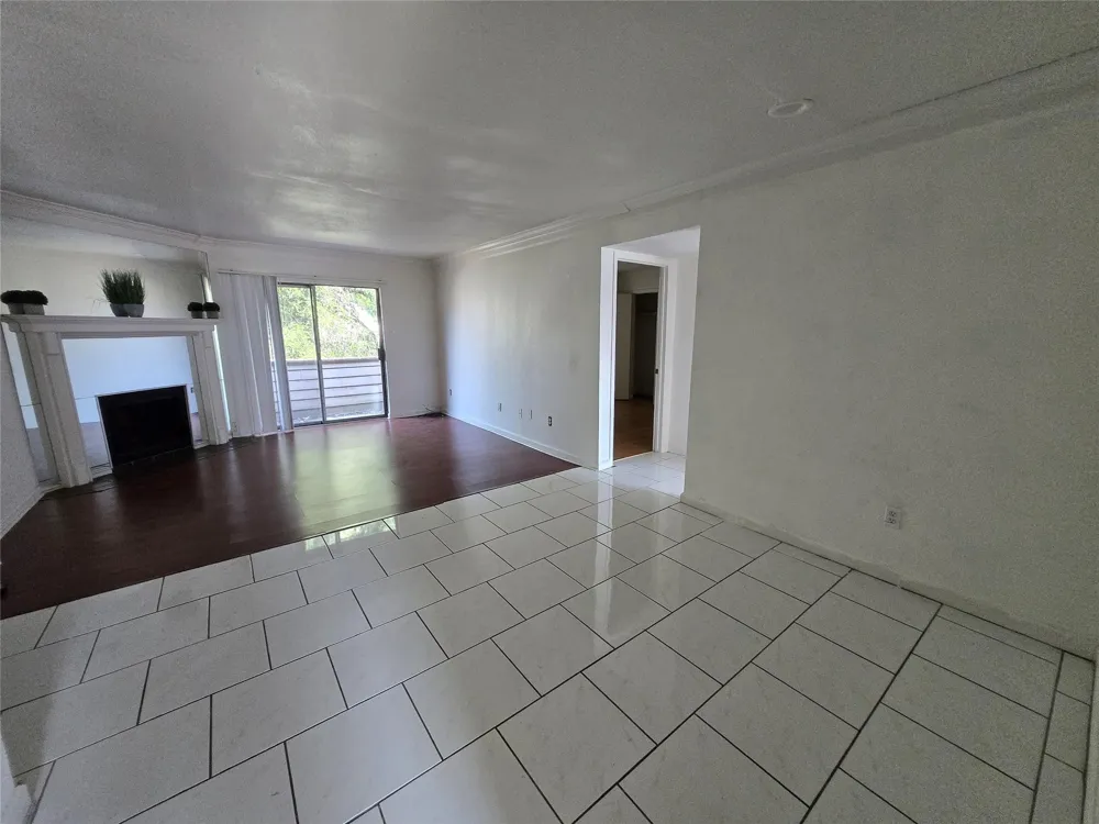 8323 Wilcrest Drive #8004 Houston, TX 77072