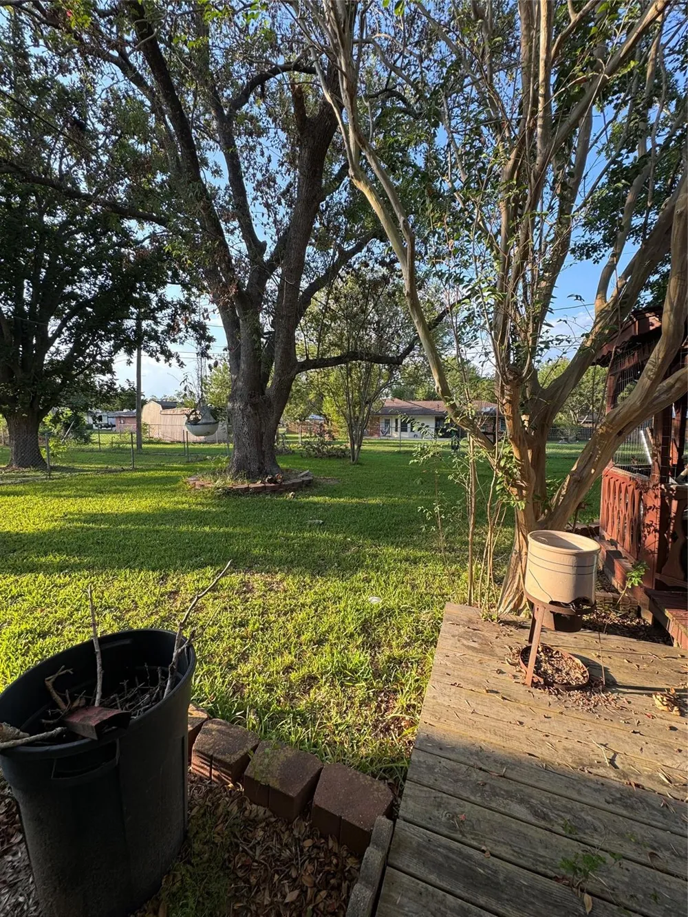 212 E Elizabeth Avenue Palacios, TX 77465