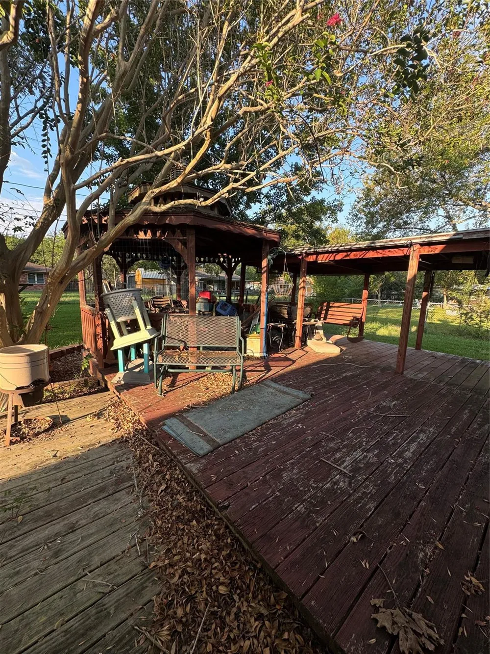 212 E Elizabeth Avenue Palacios, TX 77465