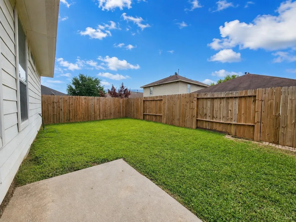 7539 Legacy Pines Drive Cypress, TX 77433