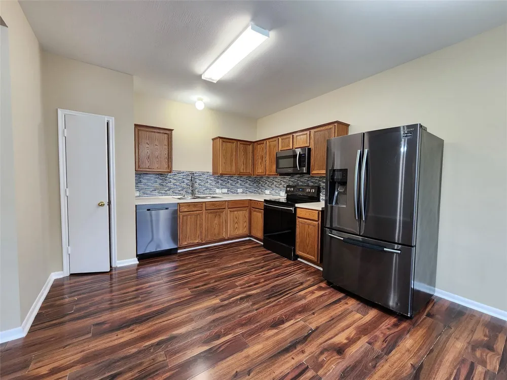 7539 Legacy Pines Drive Cypress, TX 77433