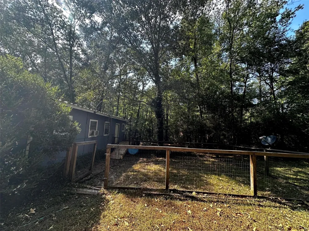 539 Aa Loop Livingston, TX 77351