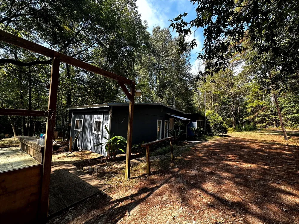 539 Aa Loop Livingston, TX 77351