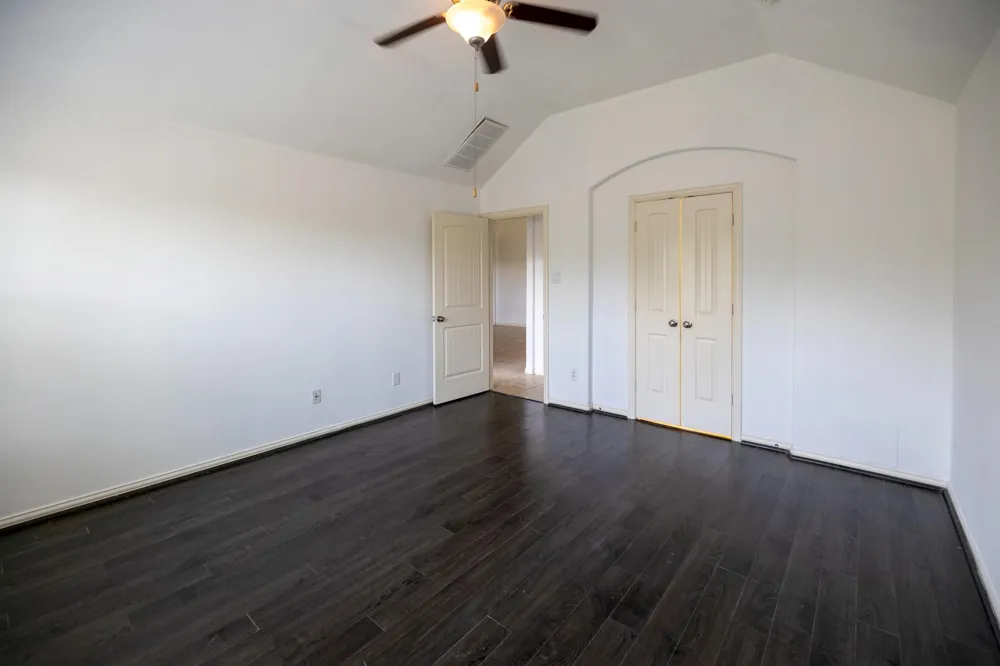1822 Olive Pine Drive Fresno, TX 77545