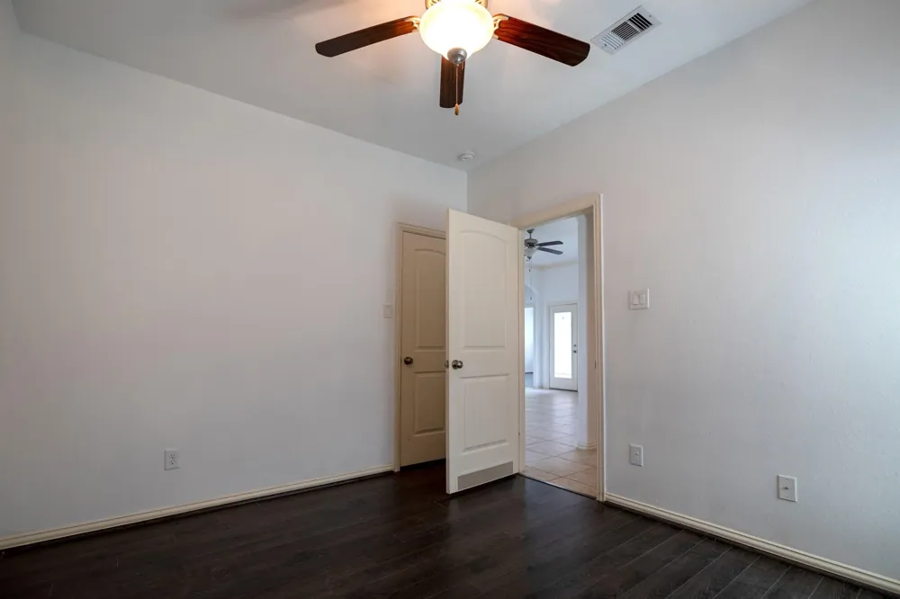 1822 Olive Pine Drive Fresno, TX 77545