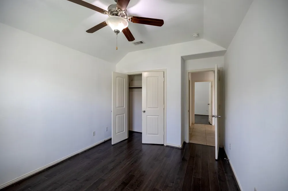 1822 Olive Pine Drive Fresno, TX 77545