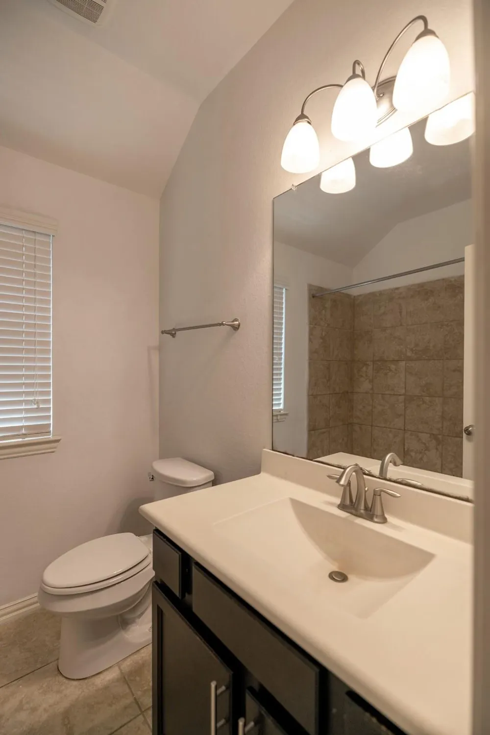 1822 Olive Pine Drive Fresno, TX 77545