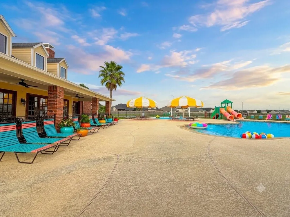 1822 Olive Pine Drive Fresno, TX 77545