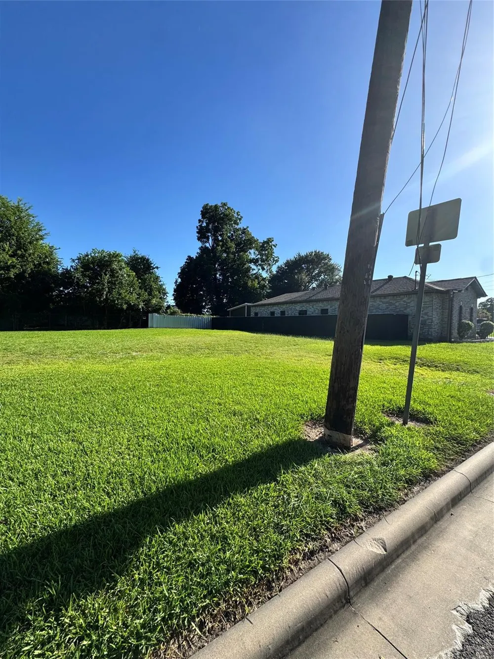 1458 E 33rd Street Houston, TX 77022