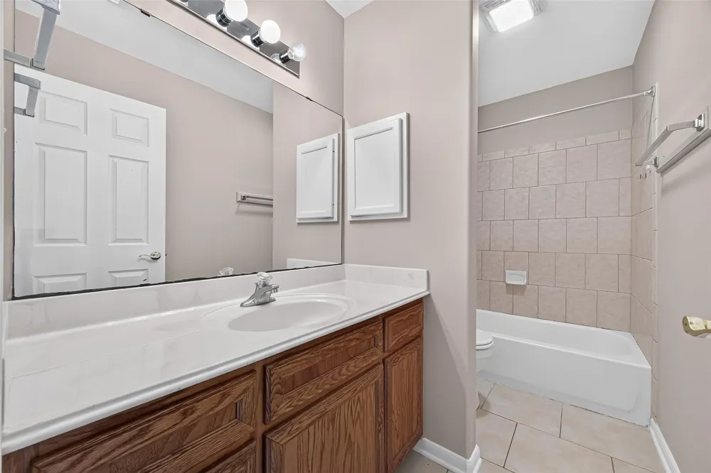 8721 Garrett Street Needville, TX 77461