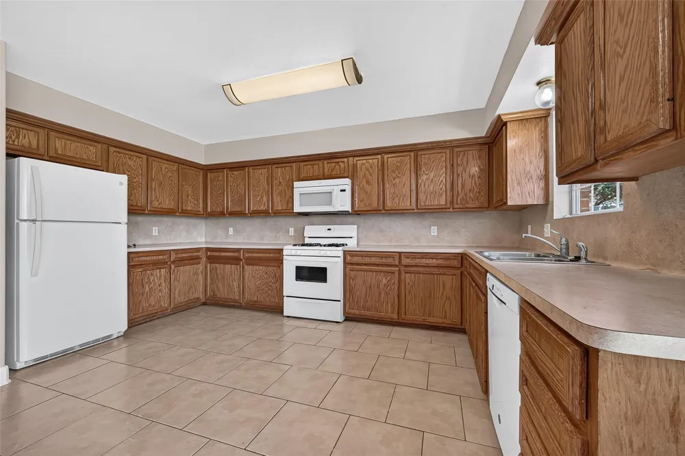 8721 Garrett Street Needville, TX 77461