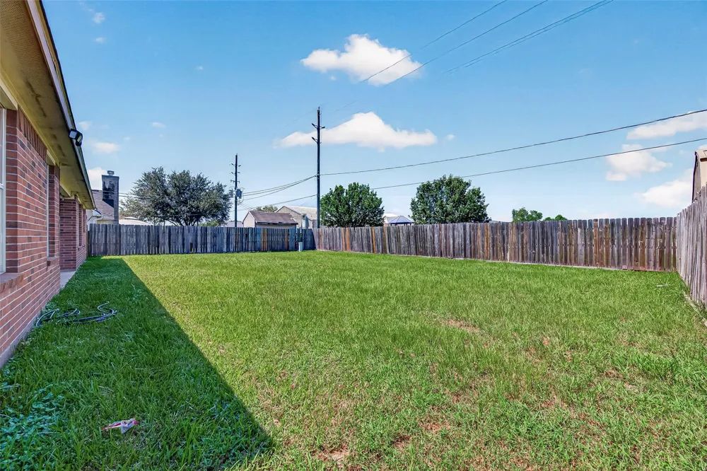 8721 Garrett Street Needville, TX 77461