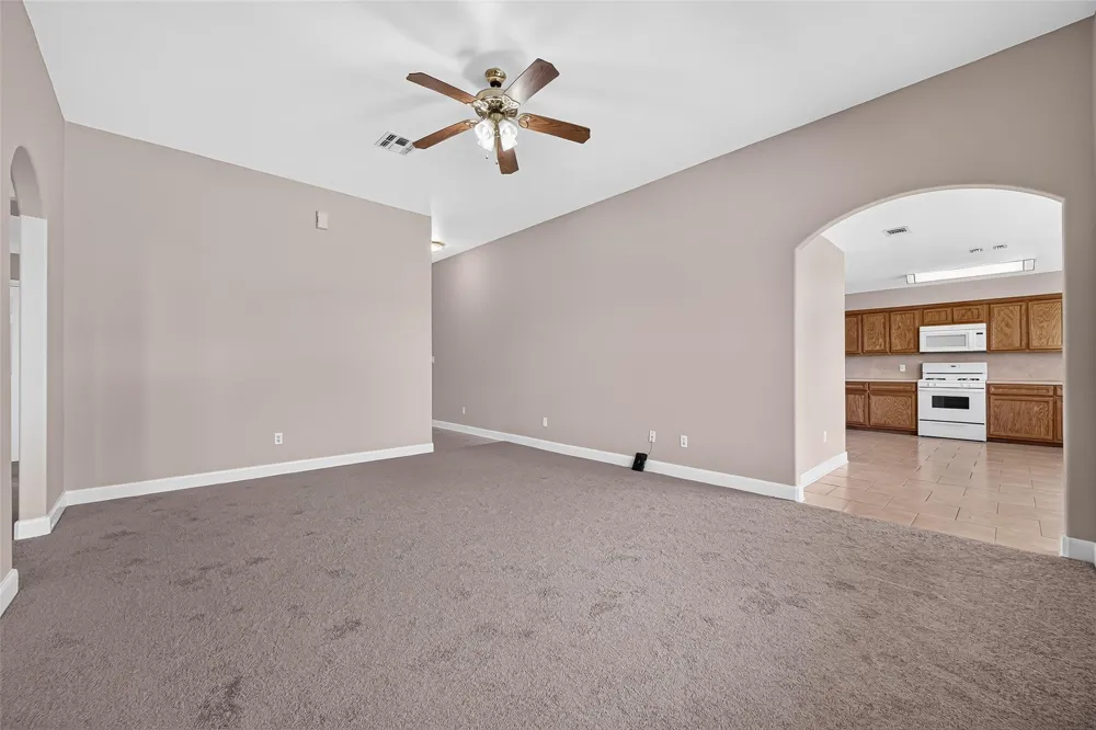 8721 Garrett Street Needville, TX 77461