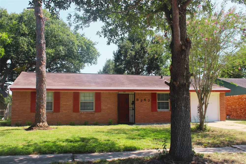 5747 Greencraig Drive Houston, TX 77035