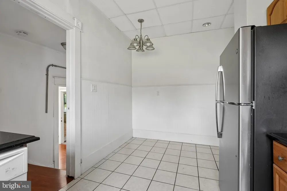 11 MAIN BLVD Ewing, NJ 08618