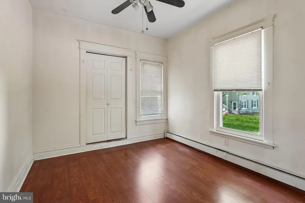 11 MAIN BLVD Ewing, NJ 08618
