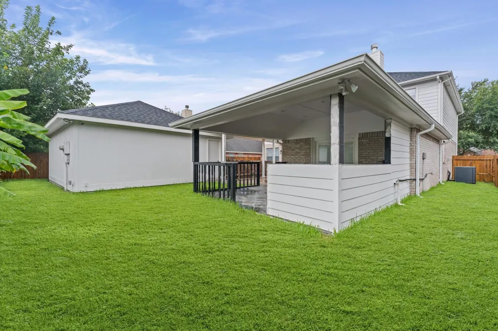 10201 Forest Spring Lane Pearland, TX 77584