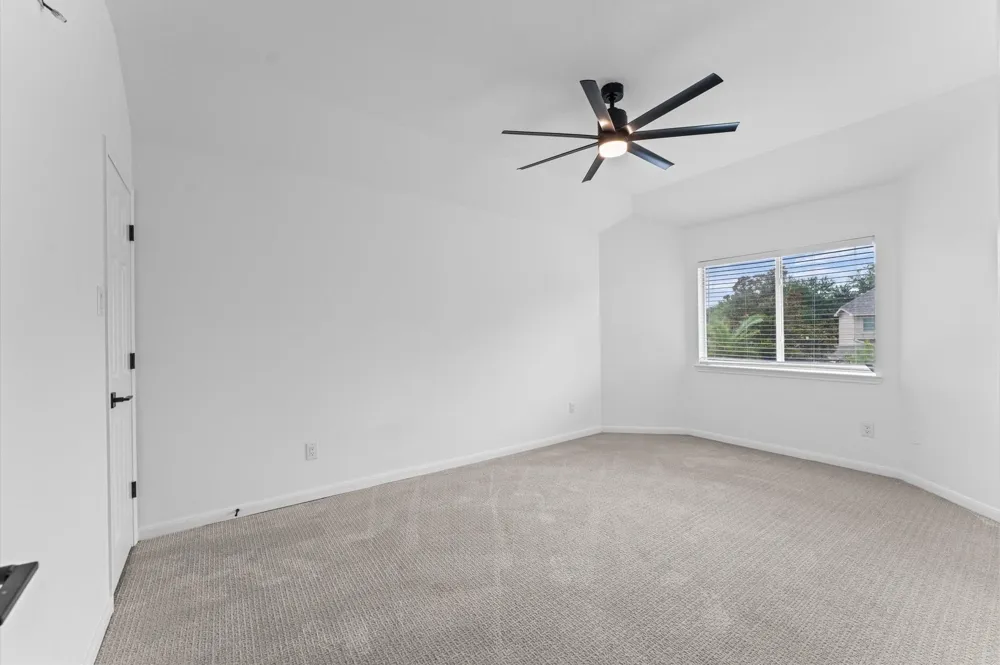 10201 Forest Spring Lane Pearland, TX 77584