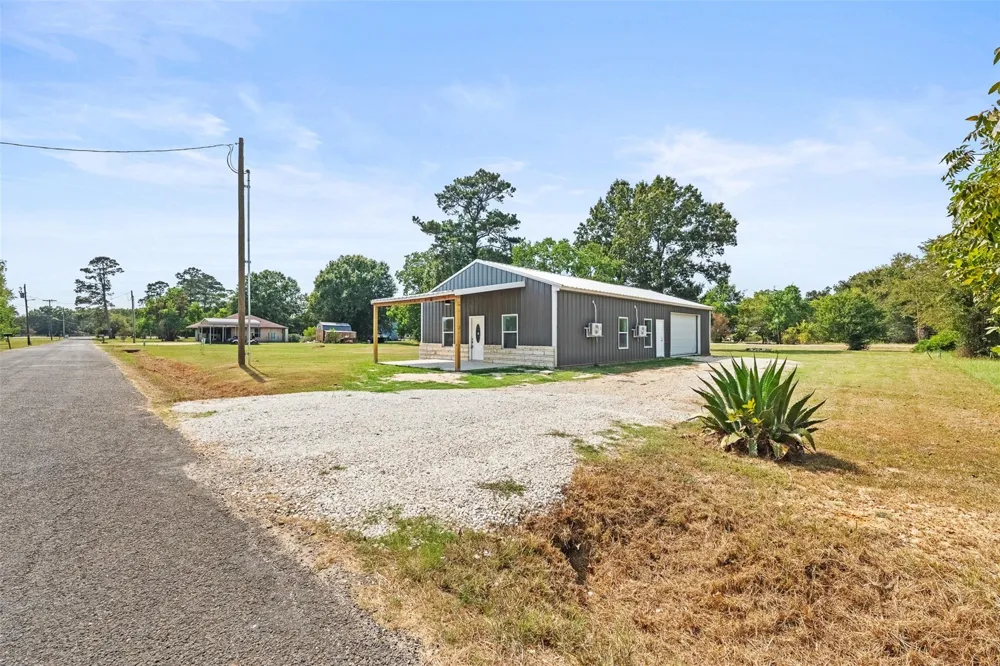 131 High Crest Drive Point Blank, TX 77364