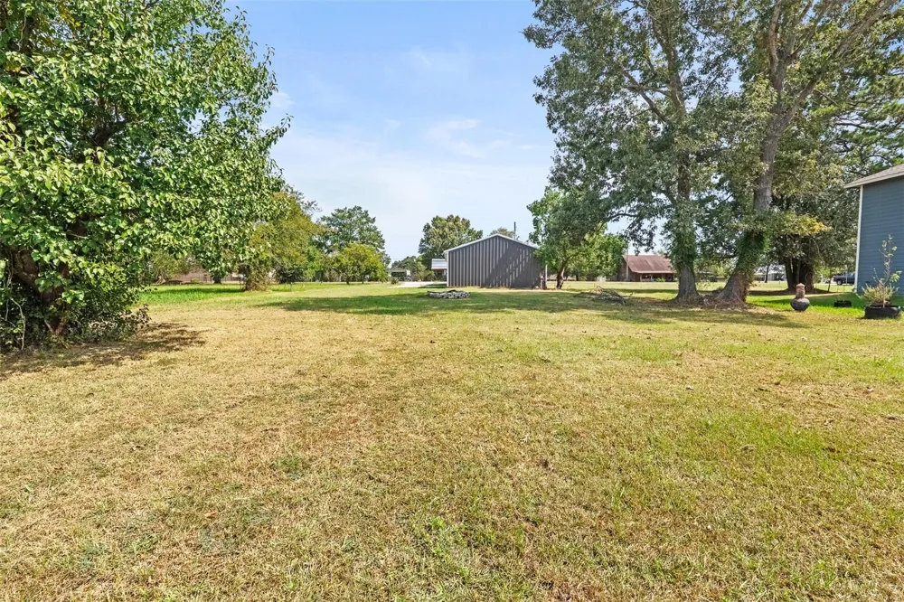 131 High Crest Drive Point Blank, TX 77364