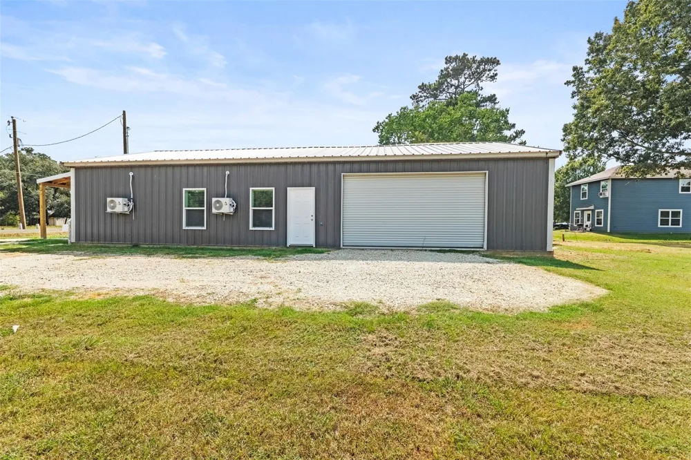 131 High Crest Drive Point Blank, TX 77364