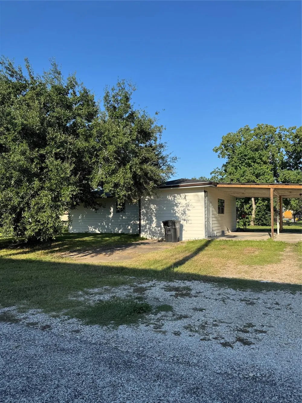 201 E Austin Avenue Palacios, TX 77465