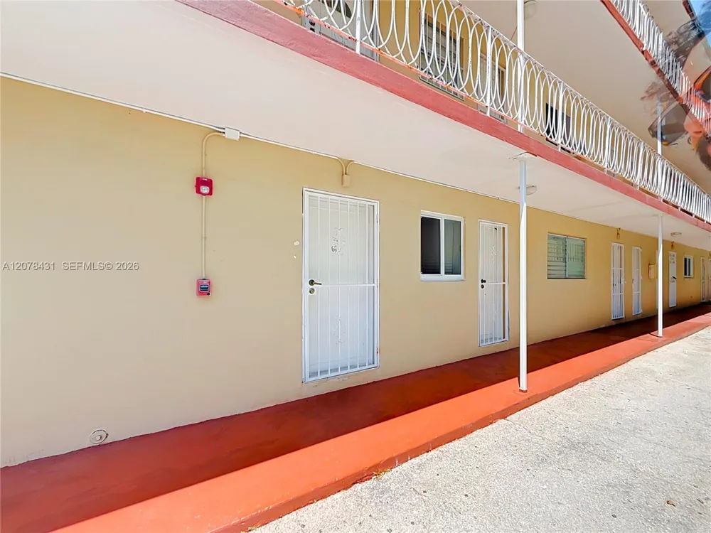 2441 NW 13th St #67 Miami, FL 33125