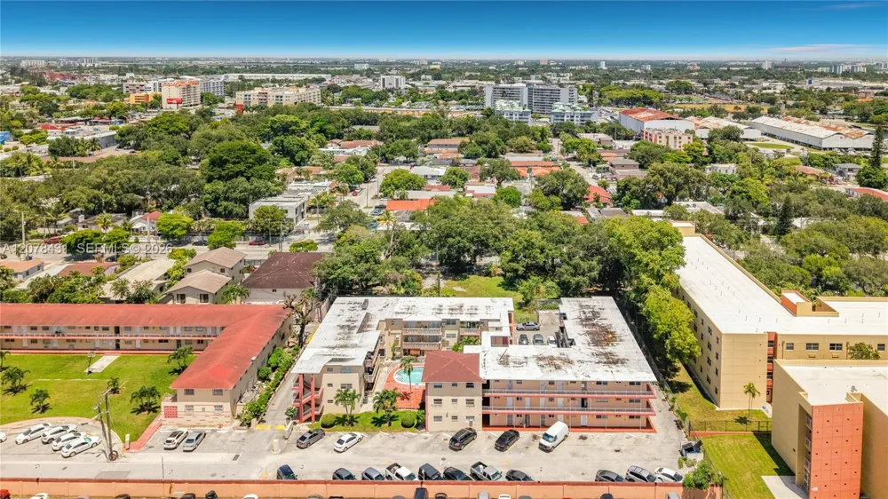 2441 NW 13th St #67 Miami, FL 33125