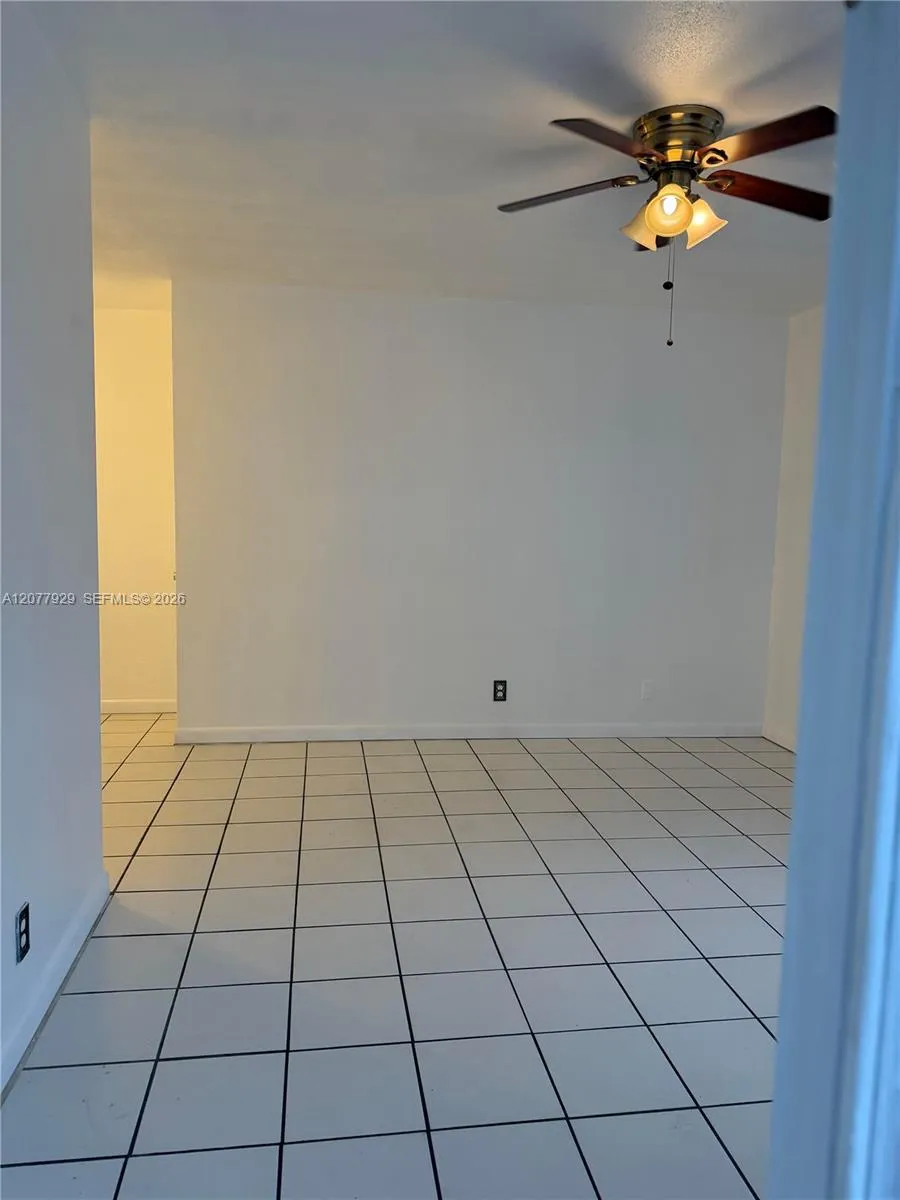 7811 Johnson St #1E Pembroke Pines, FL 33024