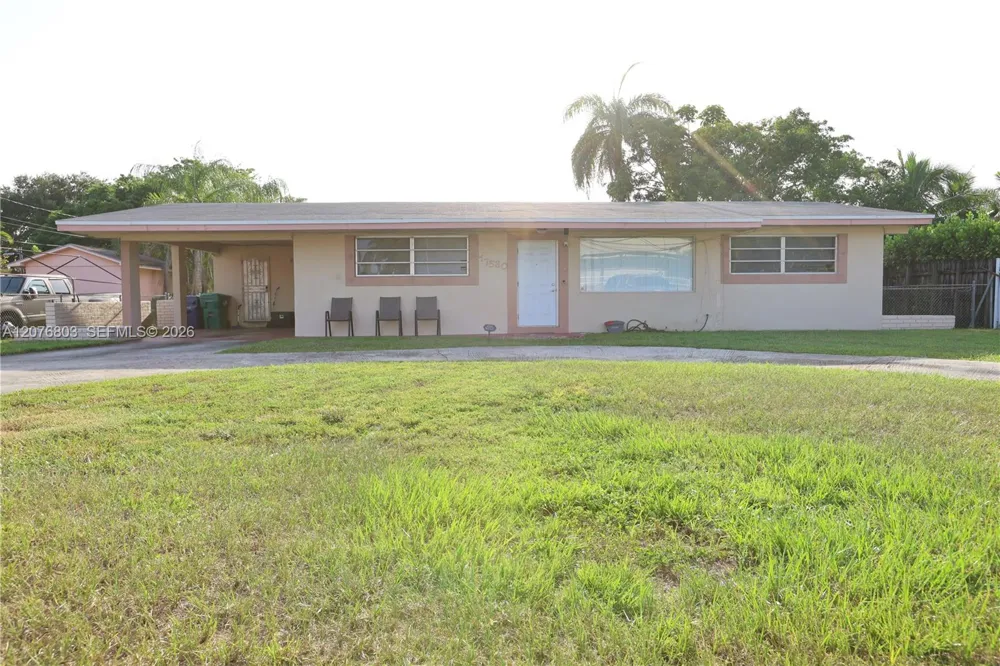 17530 NW 27th Ct Miami Gardens, FL 33056