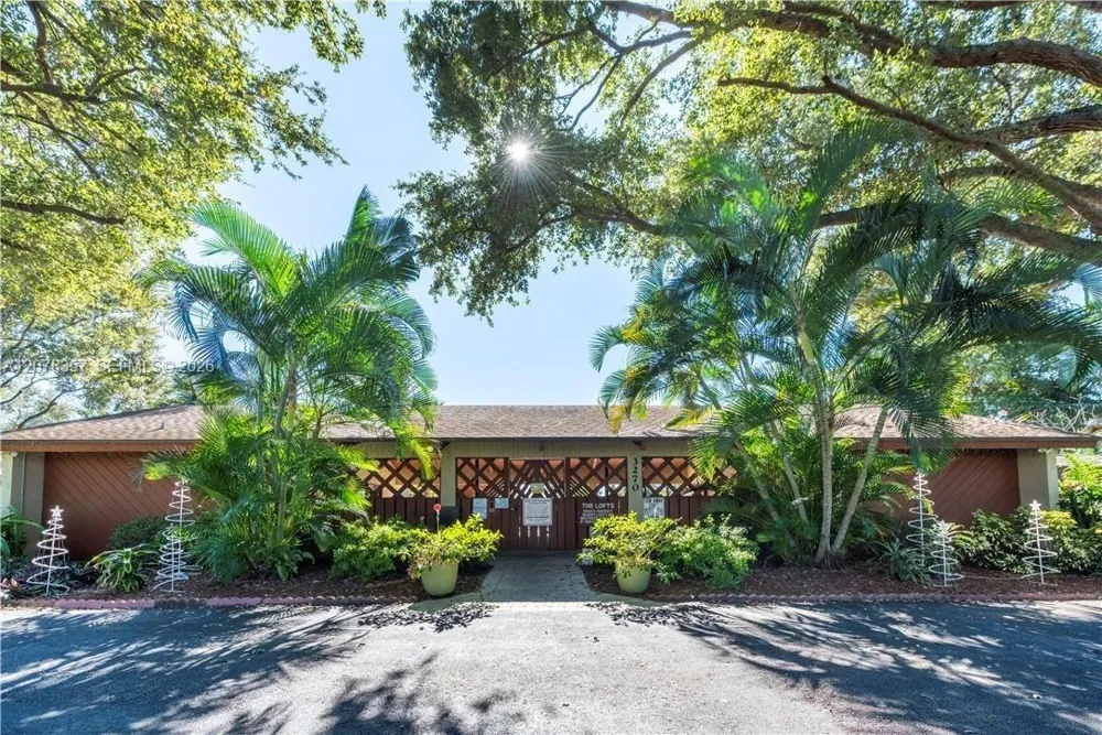 6191 NW 31st Way #- Fort Lauderdale, FL 33309