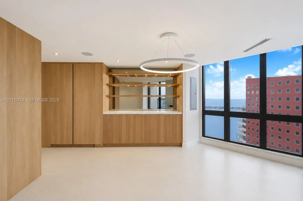 1581 Brickell Ave #PH106 Miami, FL 33129
