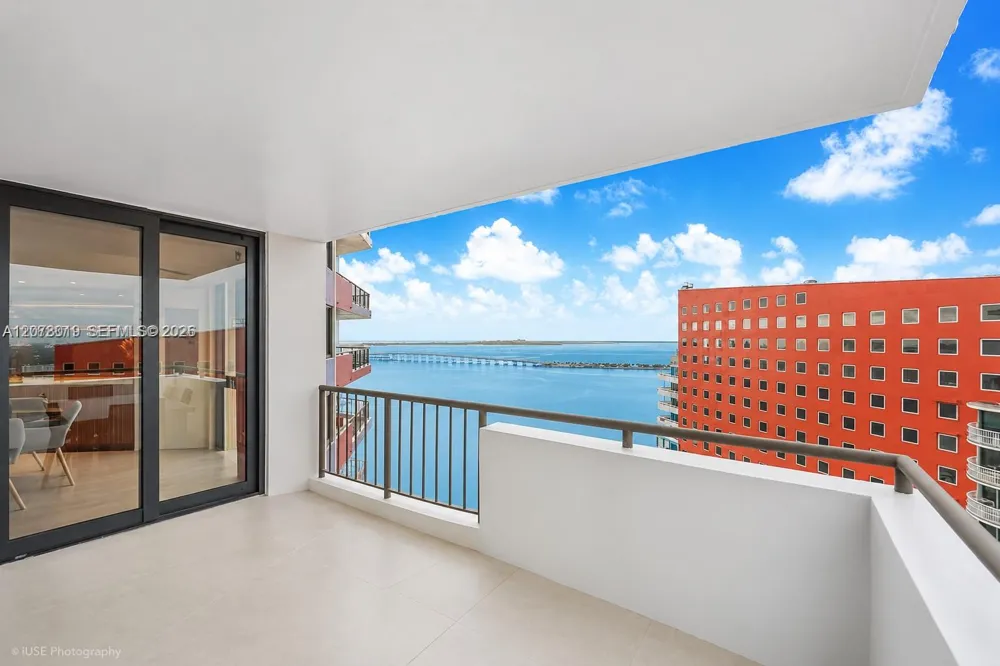 1581 Brickell Ave #PH106 Miami, FL 33129