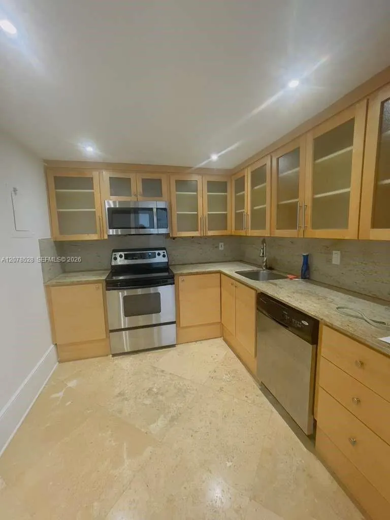780 NE 69th St #1507 Miami, FL 33138