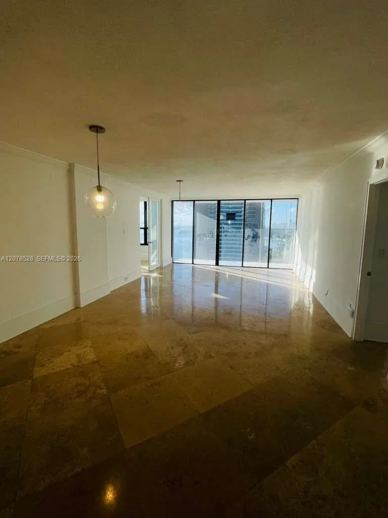 780 NE 69th St #1507 Miami, FL 33138