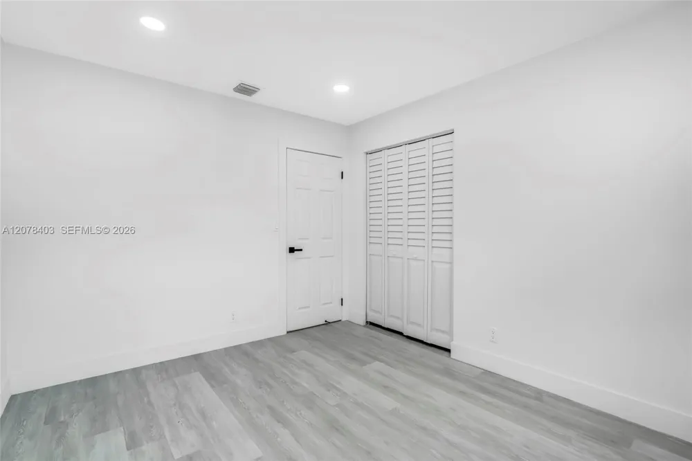 655 SW 6th Ter Florida City, FL 33034
