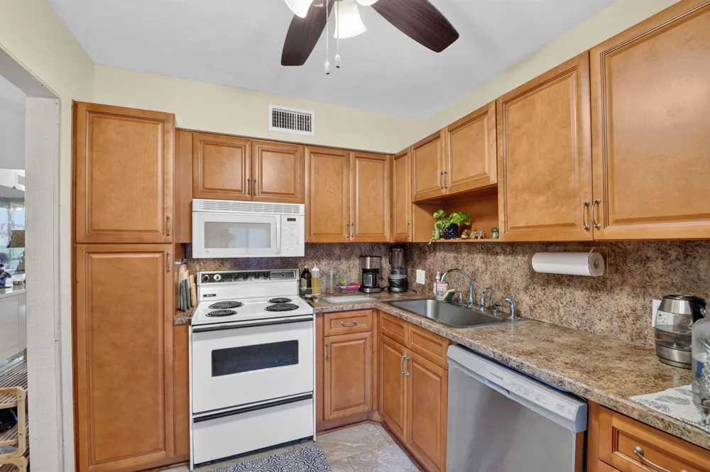 4483 LUXEMBURG COURT #103 Lake Worth, FL 33467