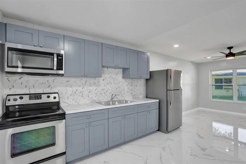 260 NE 41st Street Oakland Park, FL 33334
