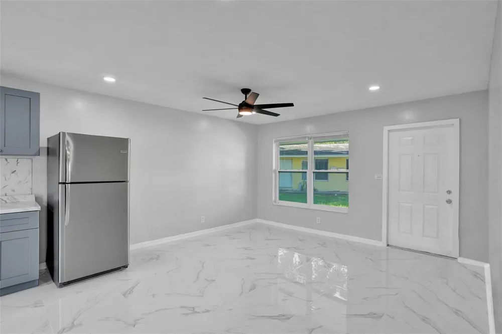 260 NE 41st Street Oakland Park, FL 33334