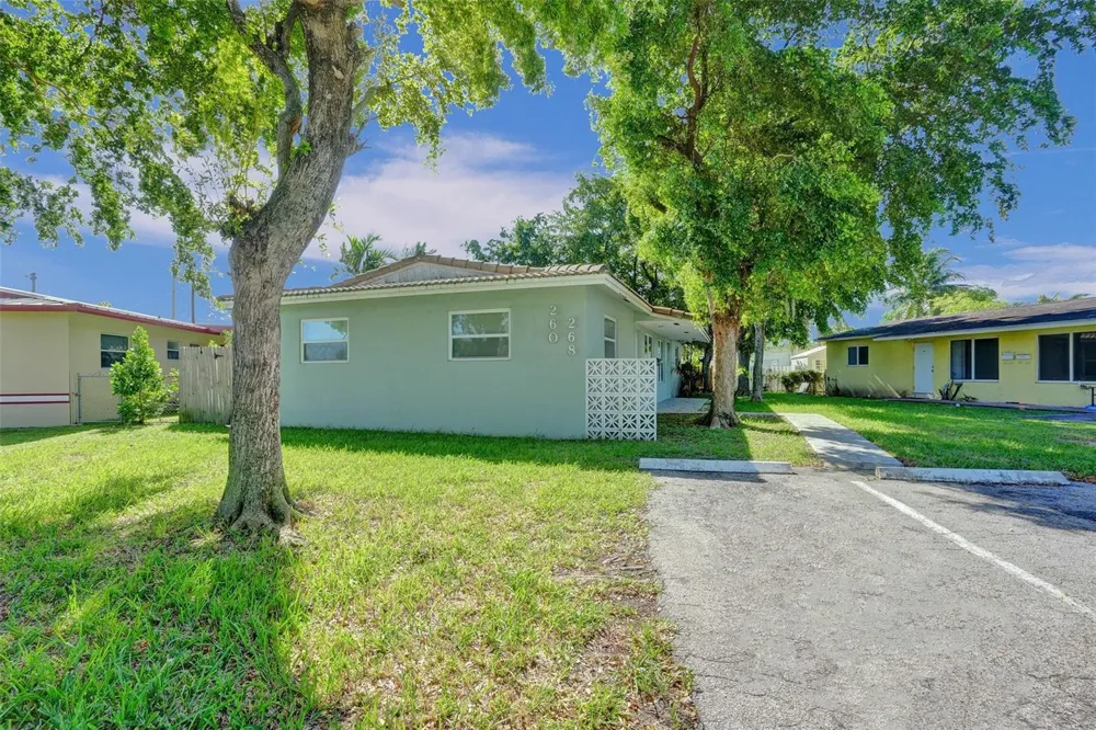 260 NE 41st Street Oakland Park, FL 33334