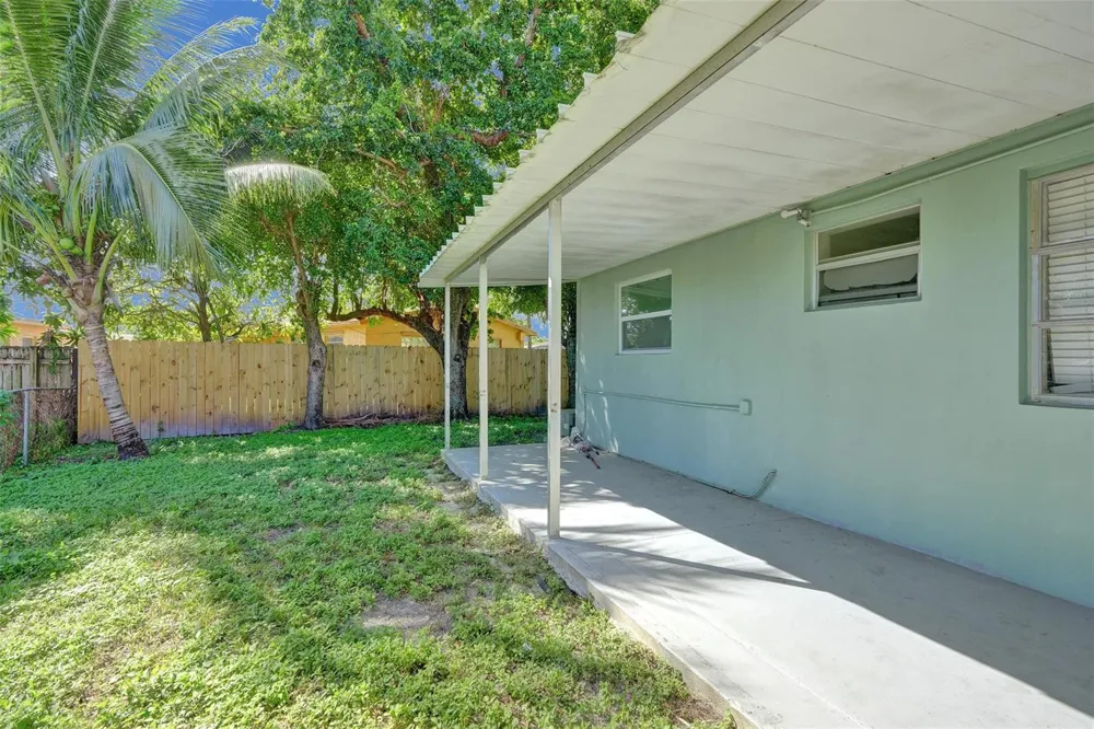 260 NE 41st Street Oakland Park, FL 33334